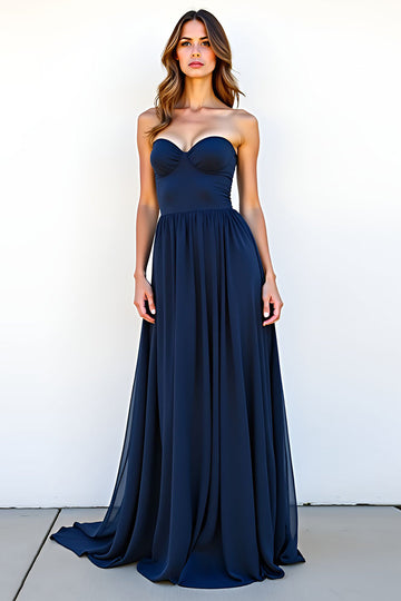 Bleu marine une ligne Sweetheart longue robe d’invité de mariage